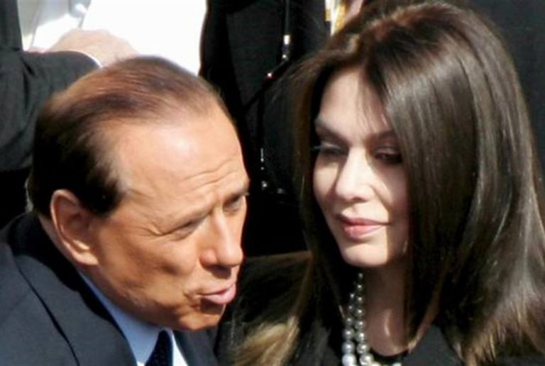 Veronica Lario deve restituire 46 milioni all’ex marito Silvio Berlusconi