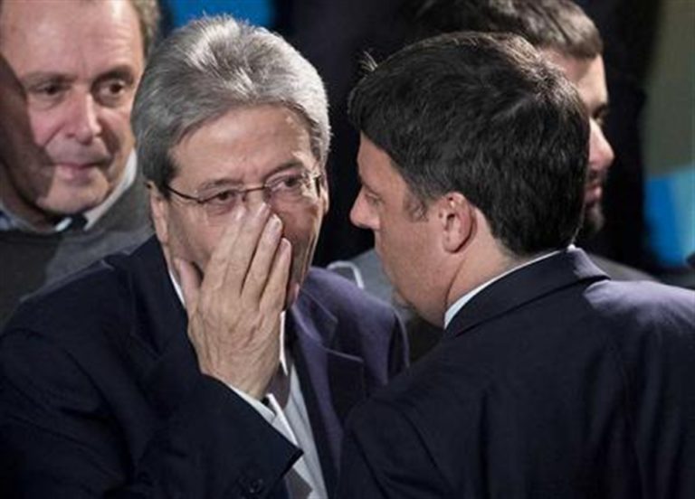 Renzi scatena la guerra contro Gentiloni e minaccia: “Non è detto che si arrivi tutti insieme alle elezioni”