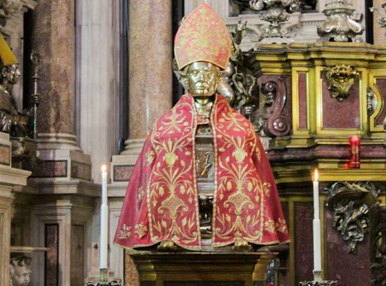 San Gennaro: anche oggi niente miracolo del sangue a Napoli