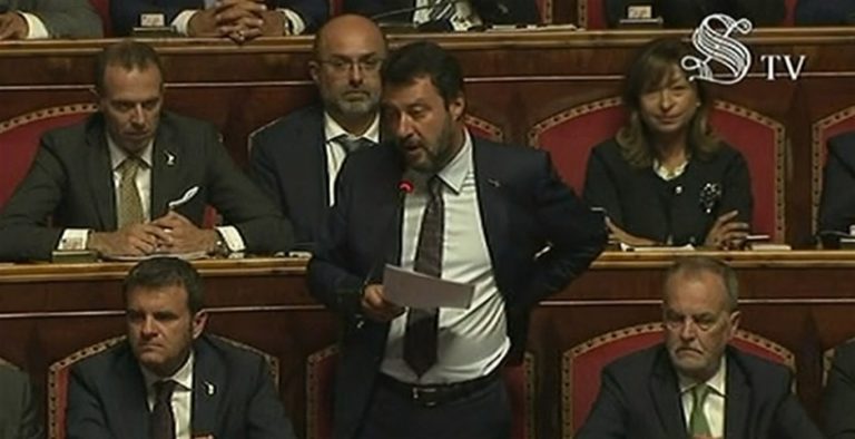 L’attacco di Salvini in Senato: “Il vostro è il Governo del tradimento. Non la invio presidente Conte-Monti”