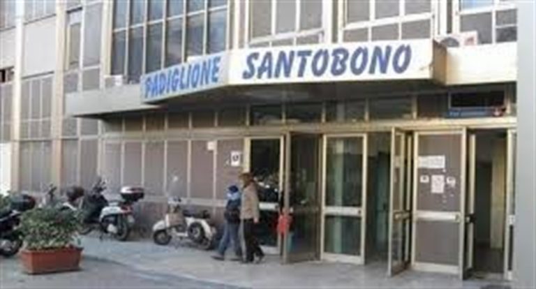 Tempi di attesa lunghi, donna aggredisce medico dell’ospedale Santobono