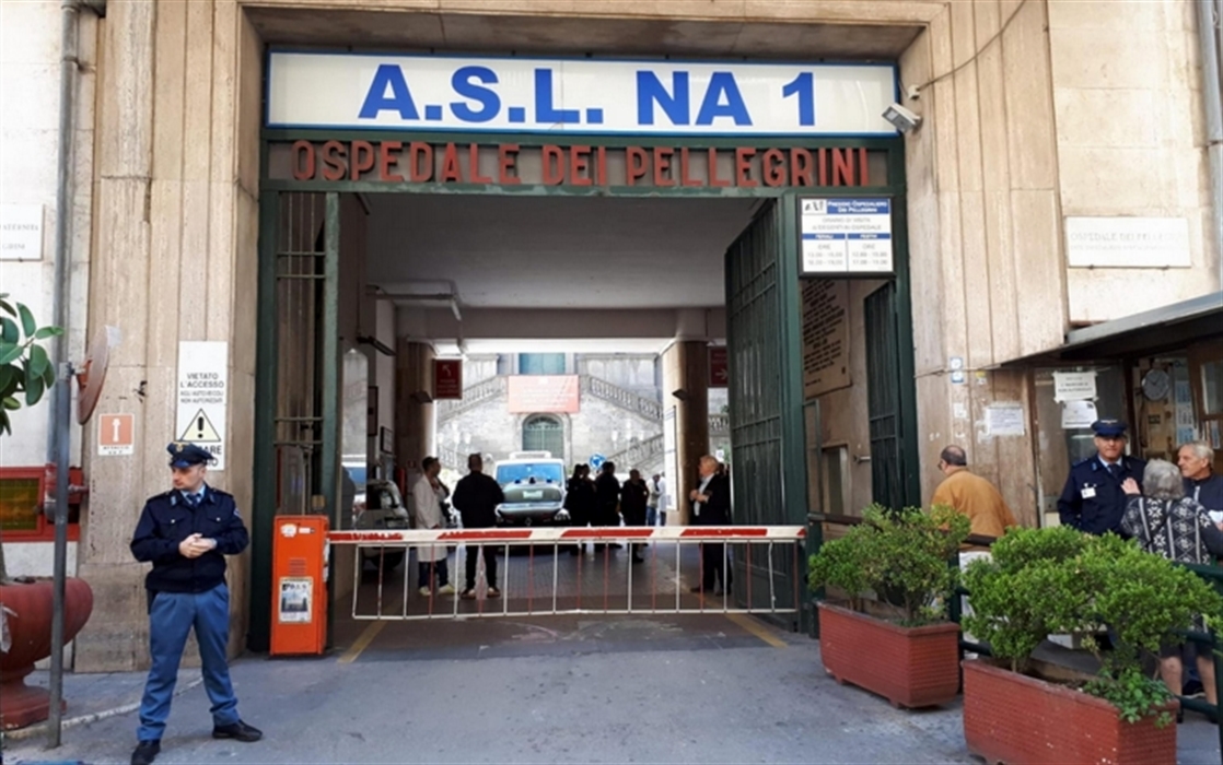 Coniugi devastano l’ambulatorio dell’ospedale Vecchio Pellegrini