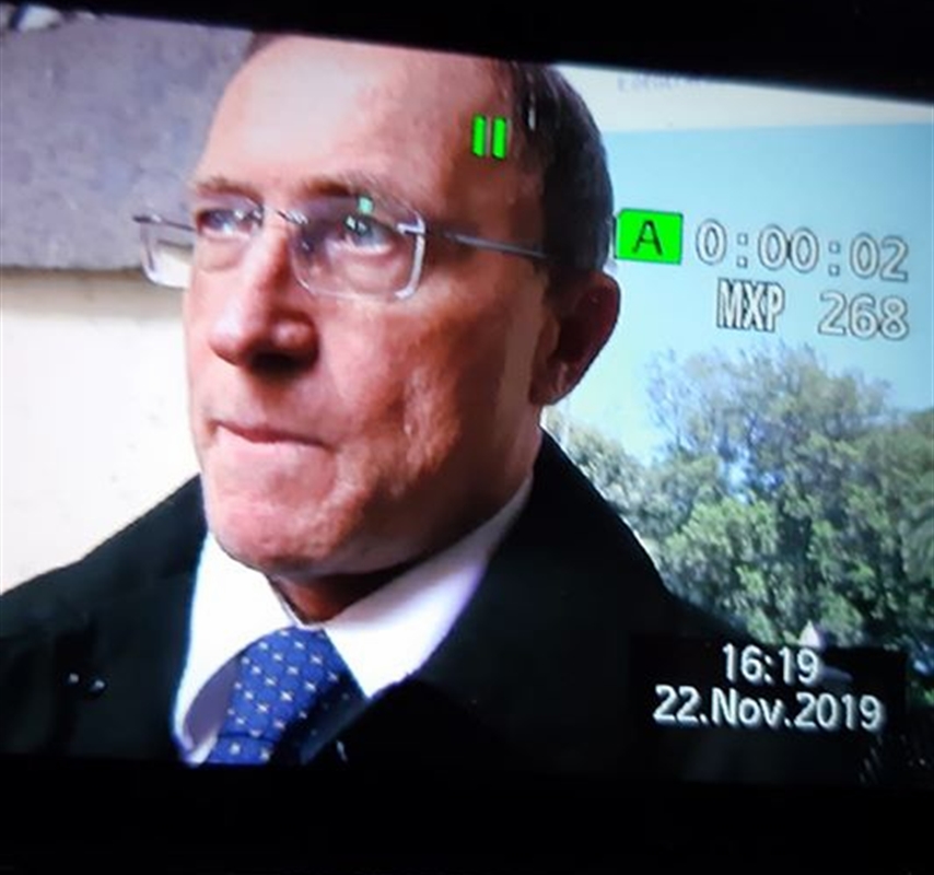 Il cronista Romano chiede dell’inchiesta al vice presidente della Regione Bonavitacola e lui sbotta: “Si dovrebbe vergognare, ha fatto una scorrettezza”