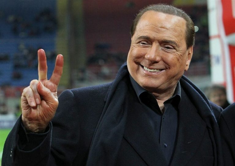 Berlusconi positivo al Covid 19. Resterà in isolamento nella sua villa di Arcore