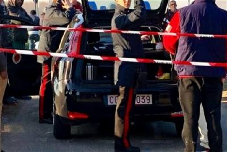 Aggredisce carabiniere a pugni perchè non vuole indossare mascherina: arrestato