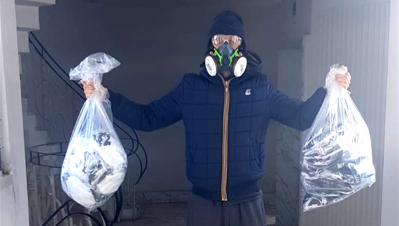 Coronavirus. Donate al carcere di Poggioreale 800 mascherine con Ciambriello e il rapper Tueff