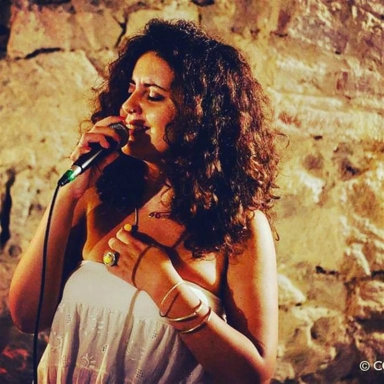 Le canzoni del cuore, Francesca Curti Giardina invita i suoi fans su facebook