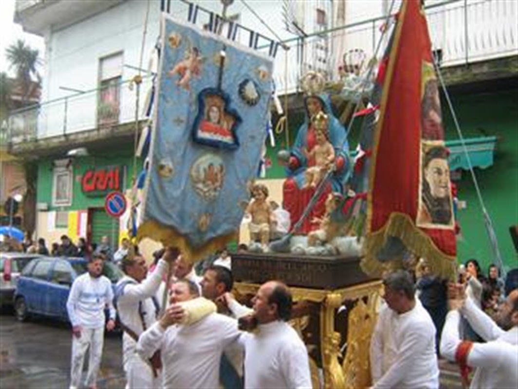 De Luca vieta a Pasqua accesso a Madona dell’Arco