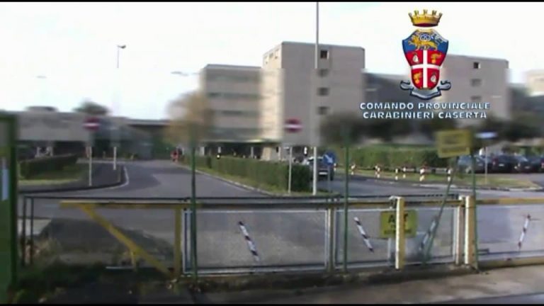 Cellulari in possesso dei detenuti, Procura di Santa Maria Capua Vetere chiede giudizio per 42