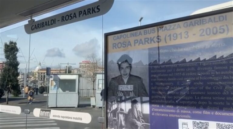 A Napoli intitolato a Rosa Parks il capolinea dei bus di Piazza Garibaldi
