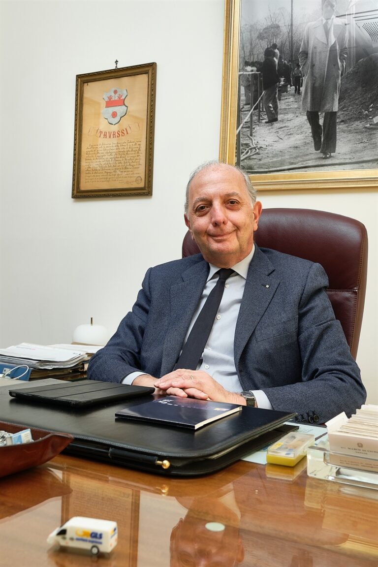 SUD e GIOVANI/ DOMANI SERA il professor Claudio De Vincenti al Rotary Club Napoli Nord presieduto da Francesco Tavassi: “Per un futuro all’altezza delle loro aspettative, sconfiggere le rendite di posizione”