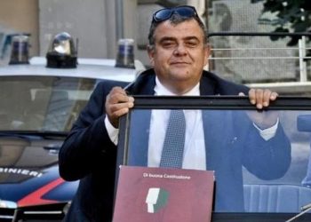 I RAGAZZINI GIOCANO E MAURIZIO RACCONTA L’OMICIDIO…