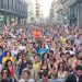 Violenze durante la festa del Napoli Pride, due ragazze aggredite e picchiate con i caschi