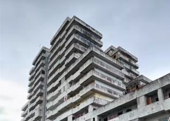 Napoli, addio alle Vele di Scampia