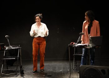 Le donne e ‘La voce a te dovuta’. Il debutto al Teatro Serra
