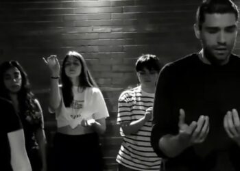 Al Sannazaro in scena ‘Fuoco su Napoli’