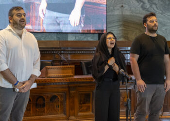 Buon compleanno Federico II 2025: proseguono i festeggiamenti per gli 801 anni di storia. In scena i lavori dei due laboratori teatrali d’Ateneo. Domani venerdì 6 giugno alle 21 a San Marcellino e sabato 7 giugno alle 12 al Teatro Teder