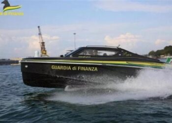 Ormeggi abusivi, blitz della Finanza
