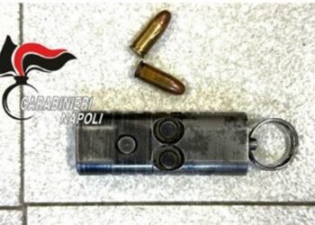 Sequestrato un portachiavi-pistola